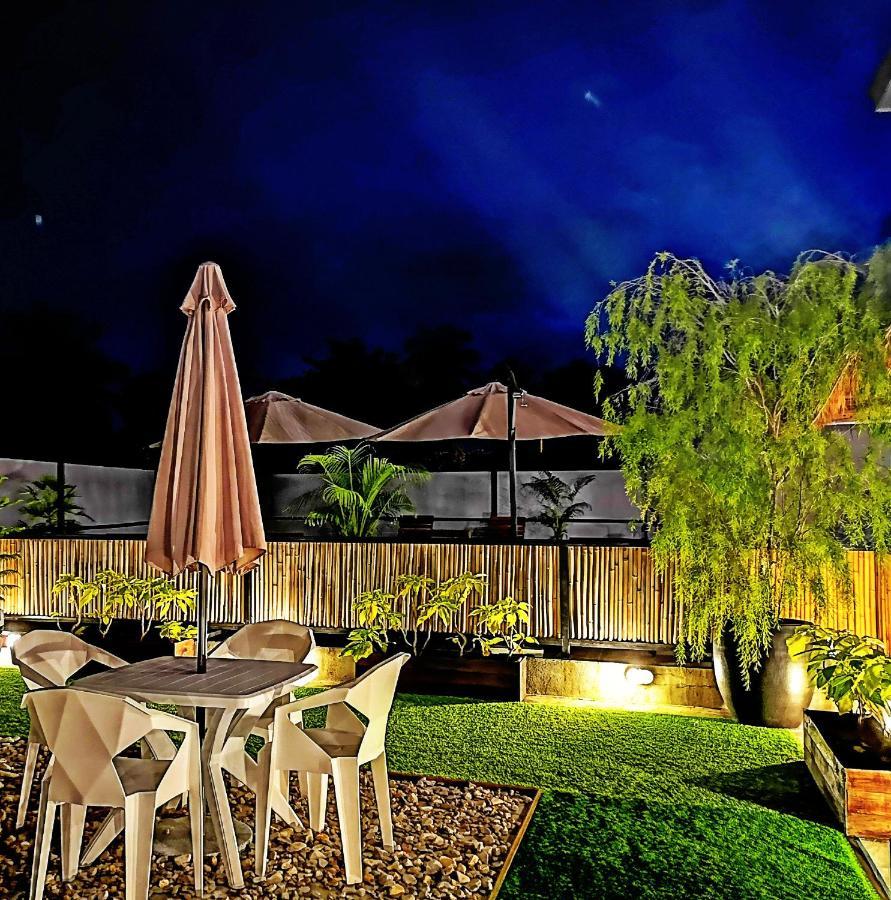 مبيت وإفطار بانتايْ تْشينانغ The Weekend Langkawi المظهر الخارجي الصورة